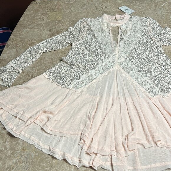 Free People tell tale sheer lace tunic mini dress keyhole long bell sleeve - Picture 16 of 16